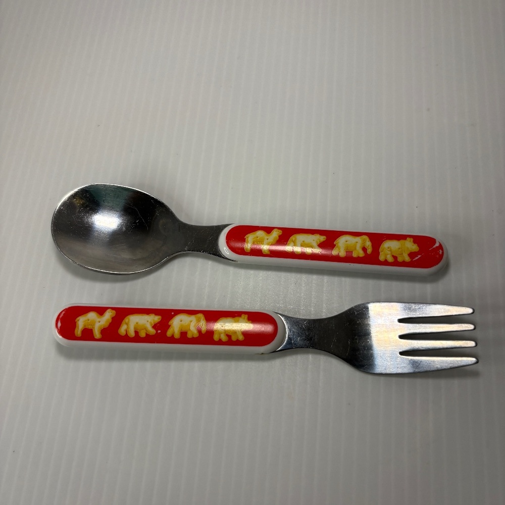 Nabisco Barnum's Animals Commemorative Kids Silverware Set